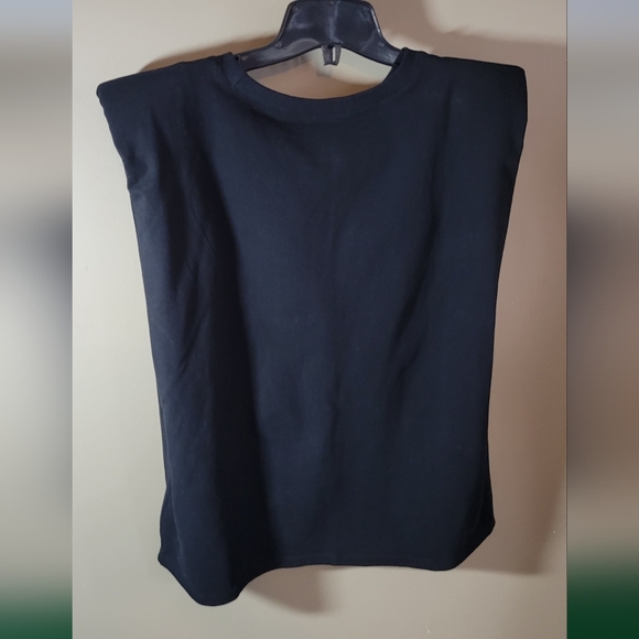 Blanc small black shoulder pad tee boxy fit capped sleeves relaxed fit - Picture 3 of 7
